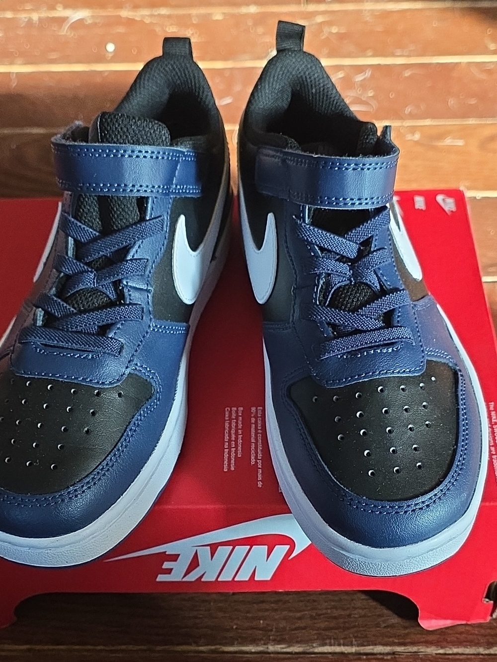 Nike Kids Blue & Black Low-Top Sneakers with White Swoosh